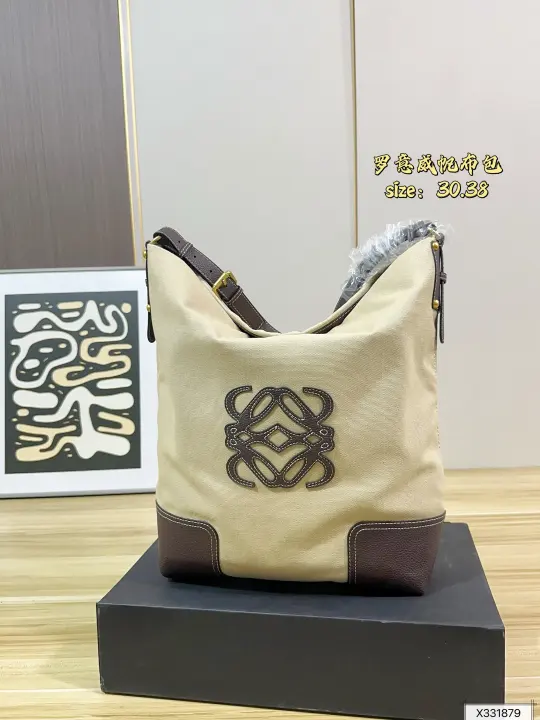 LOEWE size: 30*38cm